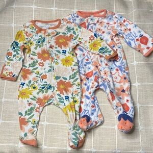Lot of 2 infant Sleepers Footed Zip Long Sleeve Carter's Cloud Island 0-3 Months
